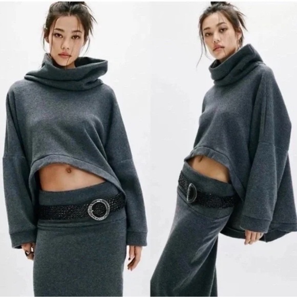 Free People Sweaters - NWOT free People milley reversible skirt set 🌺